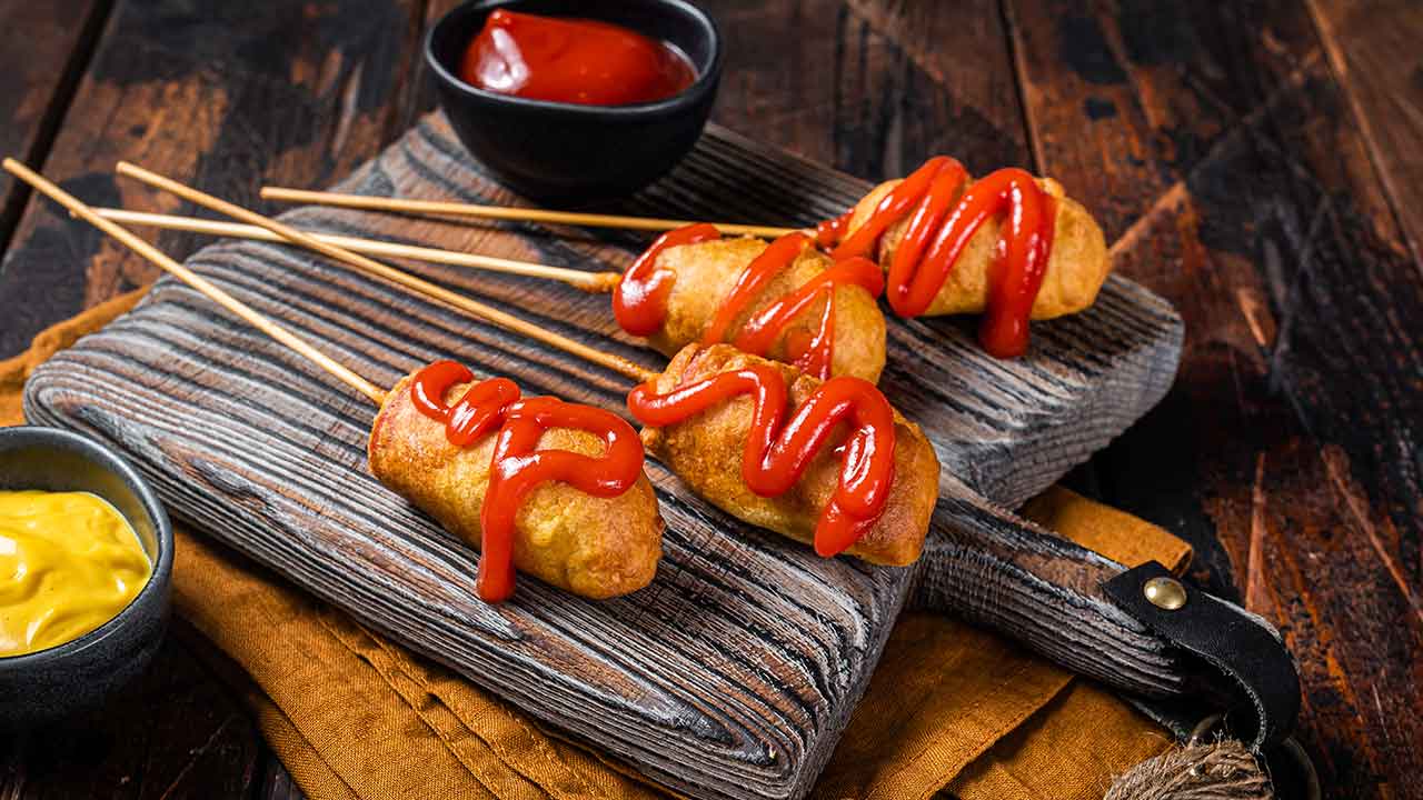 How to cook easy homemade Corn Dog recipe? 