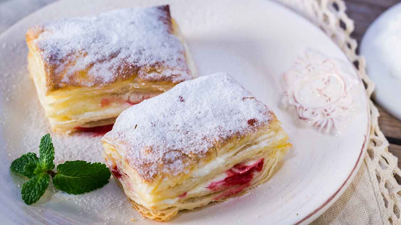 How to cook mille-feuille cake with pastry cream?